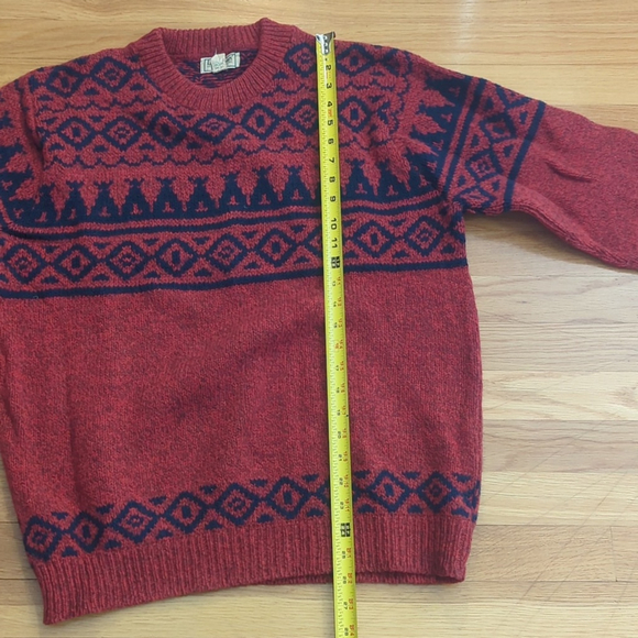 L.L. Bean Vintage Wool Sweater Women's Large Red Blue Fair Isle - Picture 8 of 9